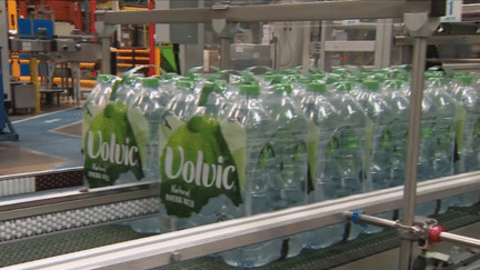 puy-de-dome-une-usine-de-la-marque-volvic-a-l-arret-apres-un-acte-de-sabotage-6634bab4b8599540207927