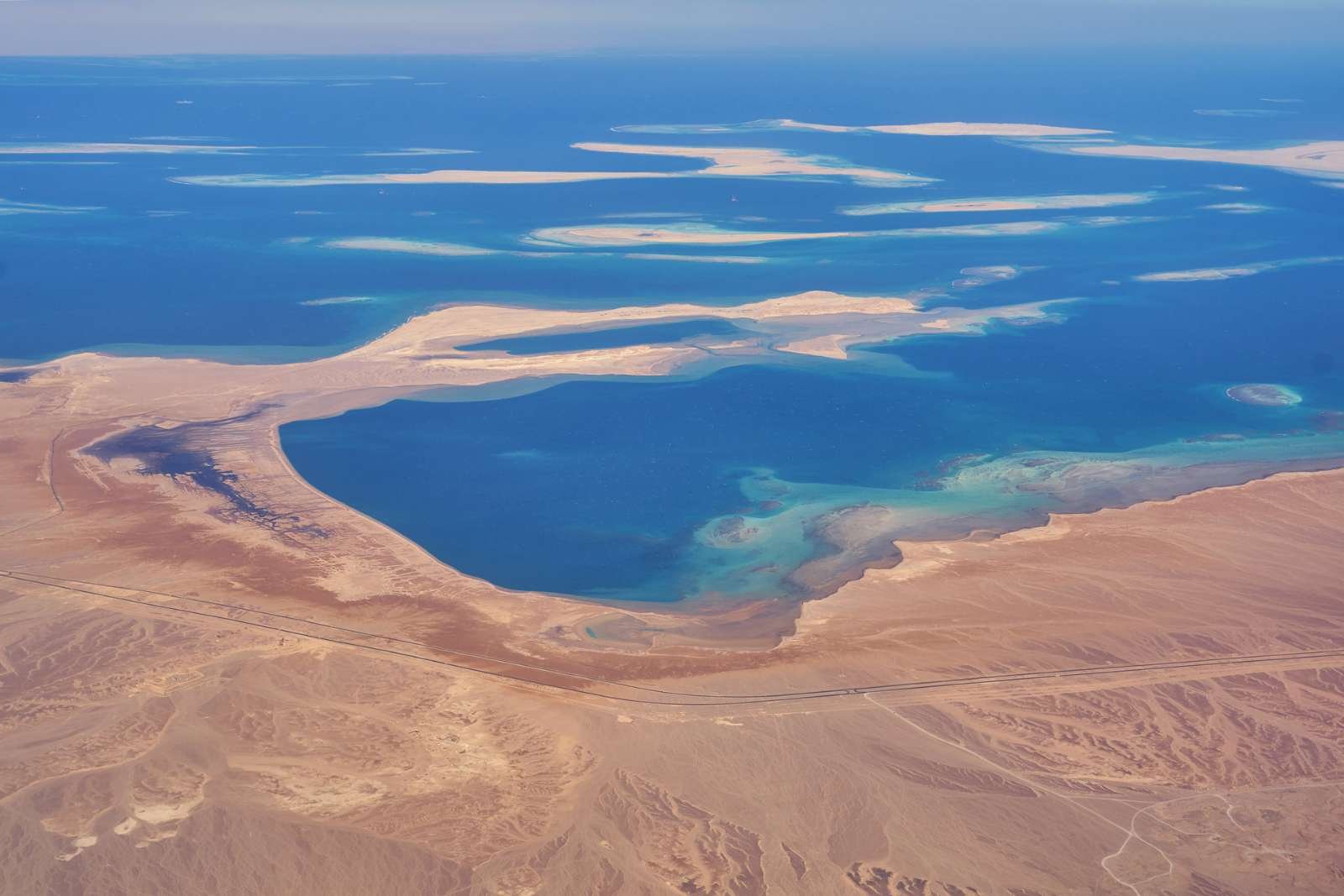 568a5e6ea7_50244727_geologie-desert-mer-rouge