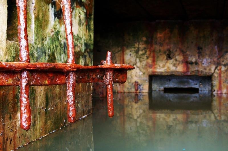 sewer-118519_1280